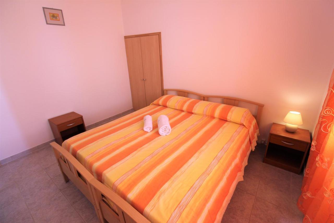 Appartement Trilocale Arancione Climatizzato Con Terrazza Panoramica à Torre San Giovanni Extérieur photo