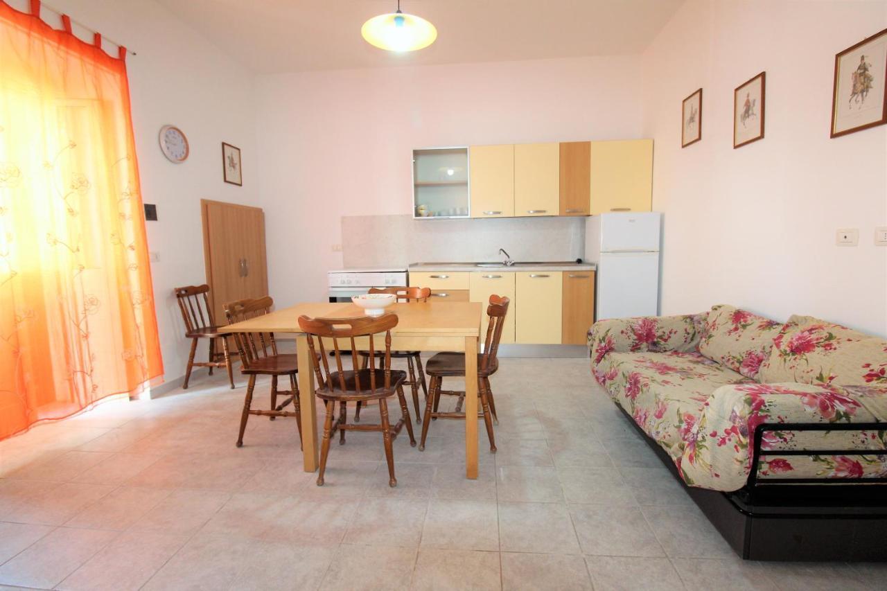 Appartement Trilocale Arancione Climatizzato Con Terrazza Panoramica à Torre San Giovanni Extérieur photo
